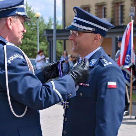 Święto Policji w Makowie Mazowieckim. Życzenia, odznaczenia, awanse [ZDJĘCIA]