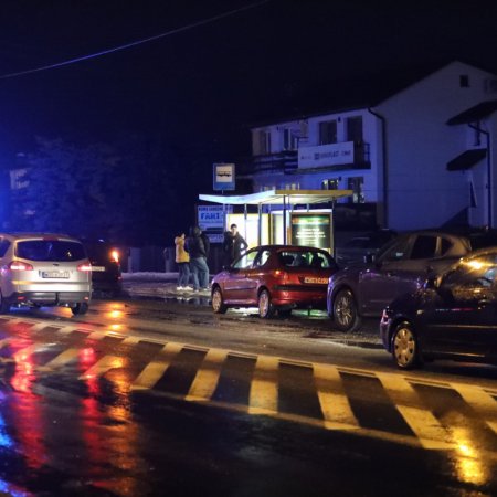 11 kierowców uszkodziło auta na dziurze w jezdni w Ostrołęce [WIDEO, ZDJĘCIA]