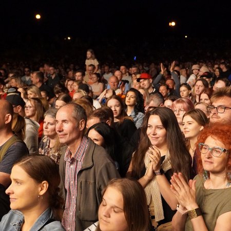 Brodka oczarowała Ostrołękę! Niesamowity koncert podczas Dni Ostrołęki 2024 [WIDEO, ZDJĘCIA]