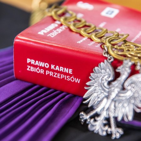 Usiłowanie obcowania płciowego z małoletnią. Proces od nowa po błędach sądu. Skarga oddalona