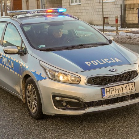 64-latka potrącona na przejściu dla pieszych w Myszyńcu. Kierowca peugeota odpowie za spowodowanie wypadku