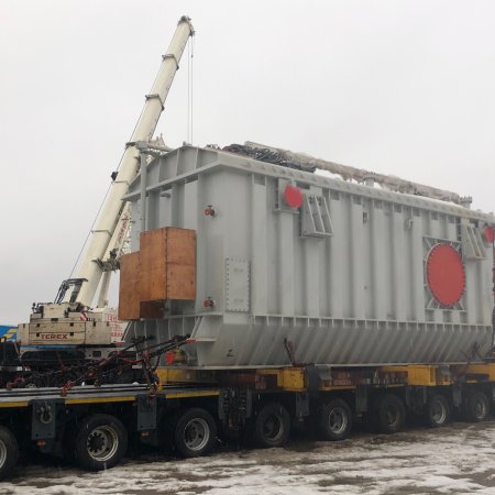 Pierwsze transformatory blokowe elektrowni dotarły do Ostrołęki [ZDJĘCIA]