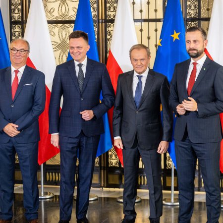 Co z jednostką wojskową w Ostrołęce? Wiemy, co odpowiedział premier Donald Tusk