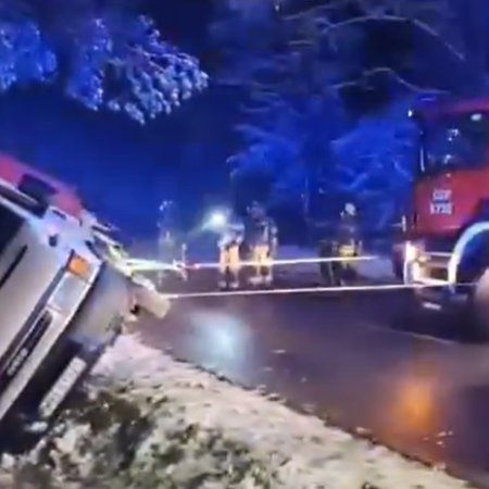 Wypadek na trasie Łyse-Wejdo. Strażacy pokazali kulisy akcji [WIDEO]