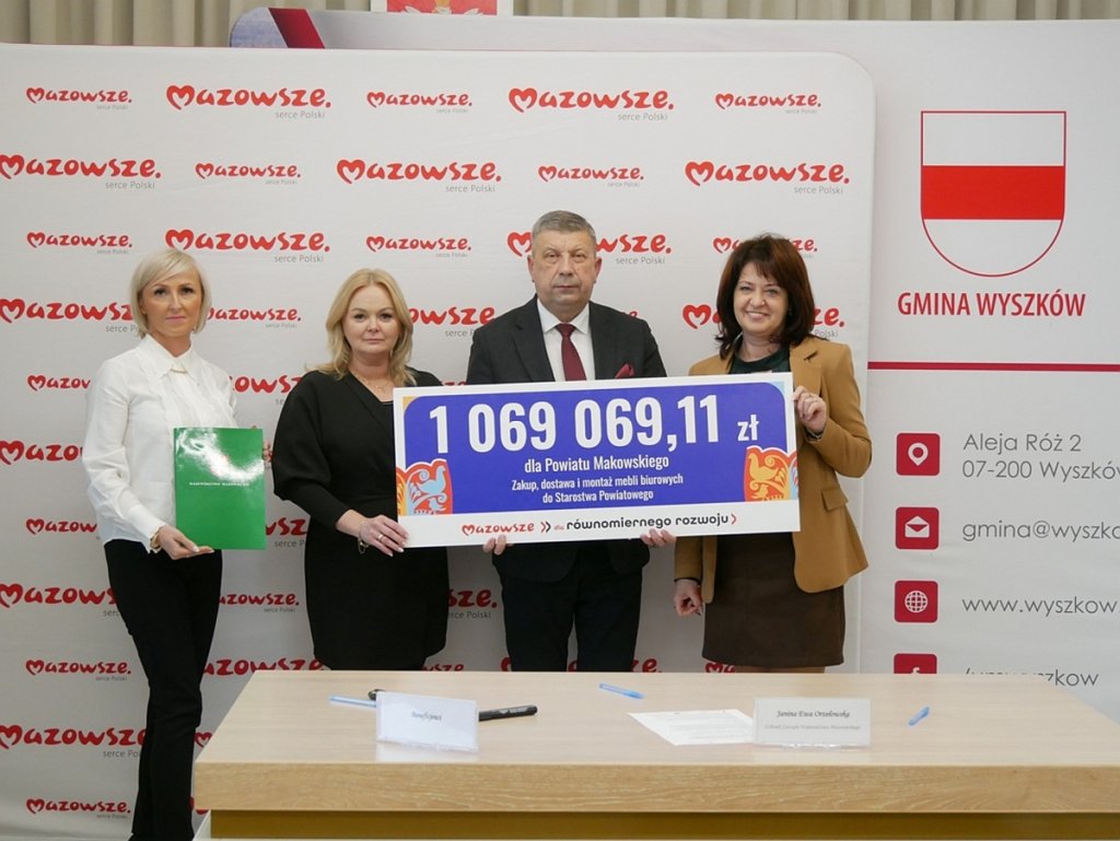 Milionowe wsparcie dla Wyszkowa i powiatu makowskiego. Prawie 19 mln zł na drogi i urząd