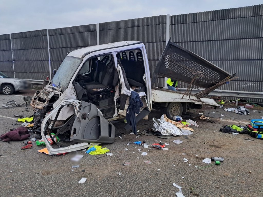 Koszmarny wypadek. Lądowały śmigłowce LPR, rannych pięć osób! [ZDJĘCIA]