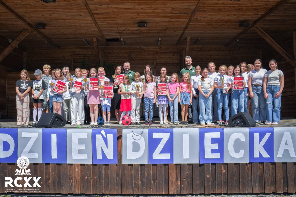 Myszyniecki Dzień Dziecka za Nami! Radosne obchody w Amfiteatrze RCKK [ZDJĘCIA]
