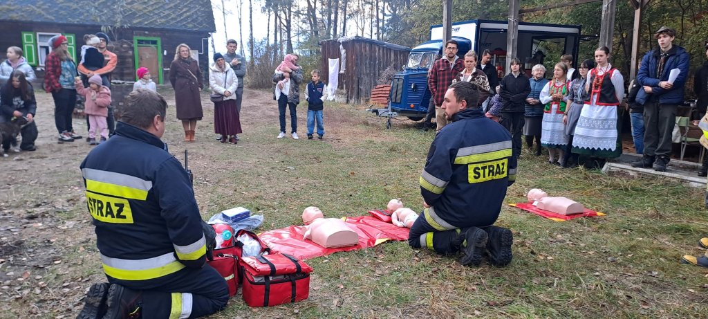 "Wielkie Serca – pomocne dłonie" w Brzozówce. Mieszkańcy budowali odporność na kryzysy [ZDJĘCIA]