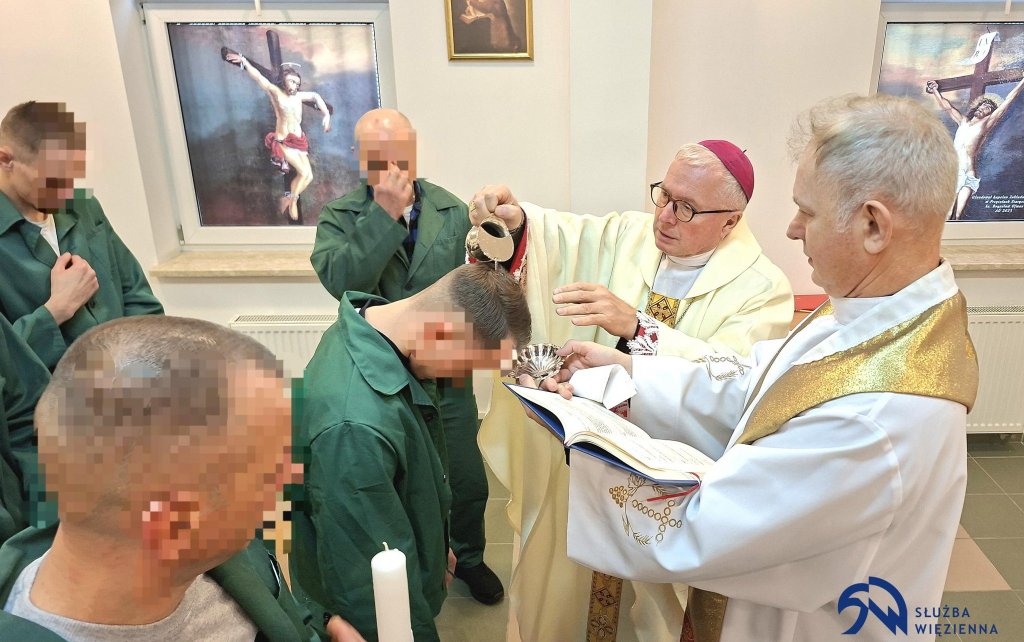 Wyjątkowa uroczystość w więzieniu. Każdy człowiek zasługuje na szansę