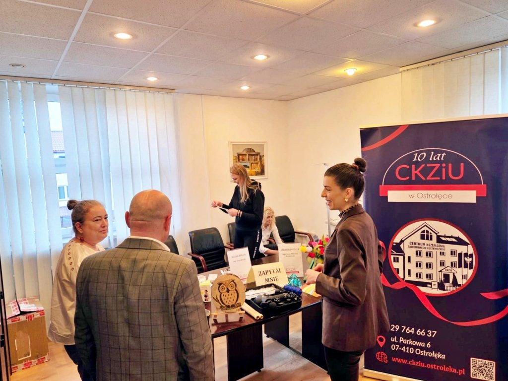 Dzień Zdrowia w ostrołęckim ZUS-ie z udziałem specjalistów z CKZiU [ZDJĘCIA]