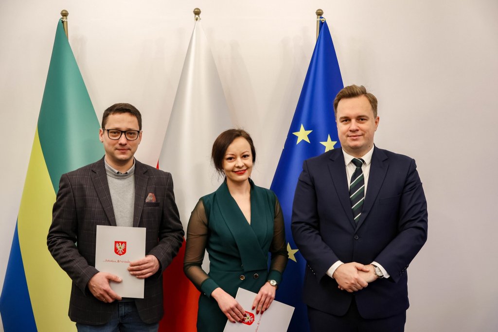 Dwoje pedagogów z Ostrołęki otrzymało stopień nauczyciela mianowanego