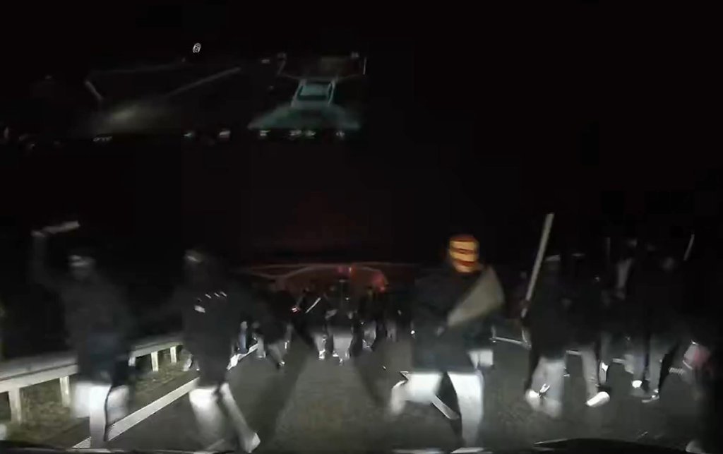 Zasadzka na kibiców Rayo na S8. Kulisy ataku. ZOBACZ WIDEO