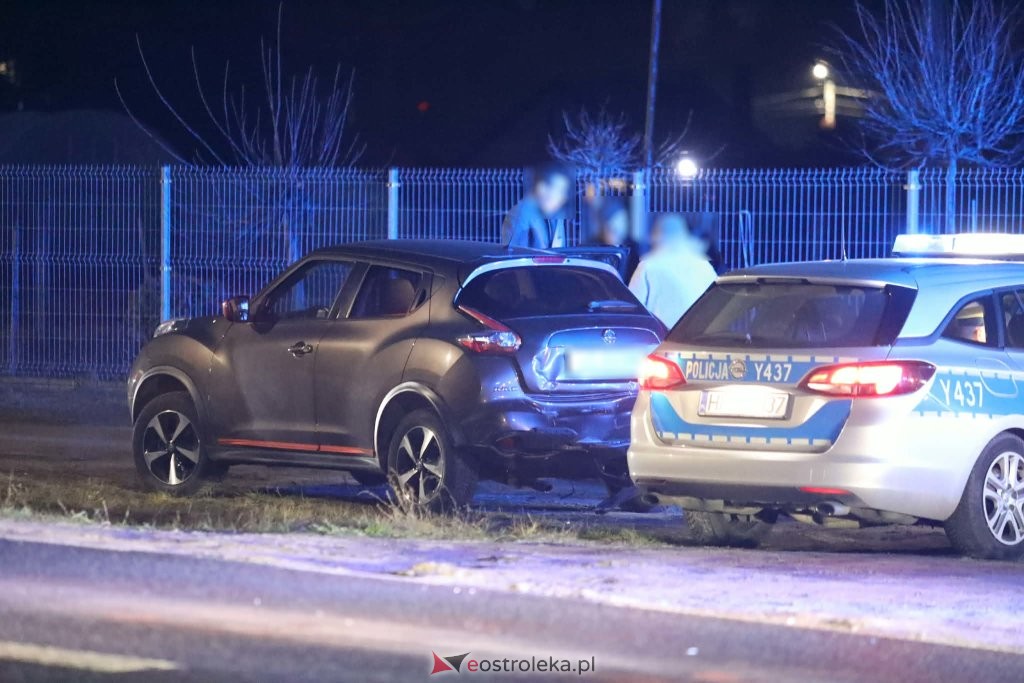 Kolizja na DK53 w Antoniach. Zderzenie dwóch aut na trasie Ostrołęka – Dylewo [WIDEO, ZDJĘCIA]