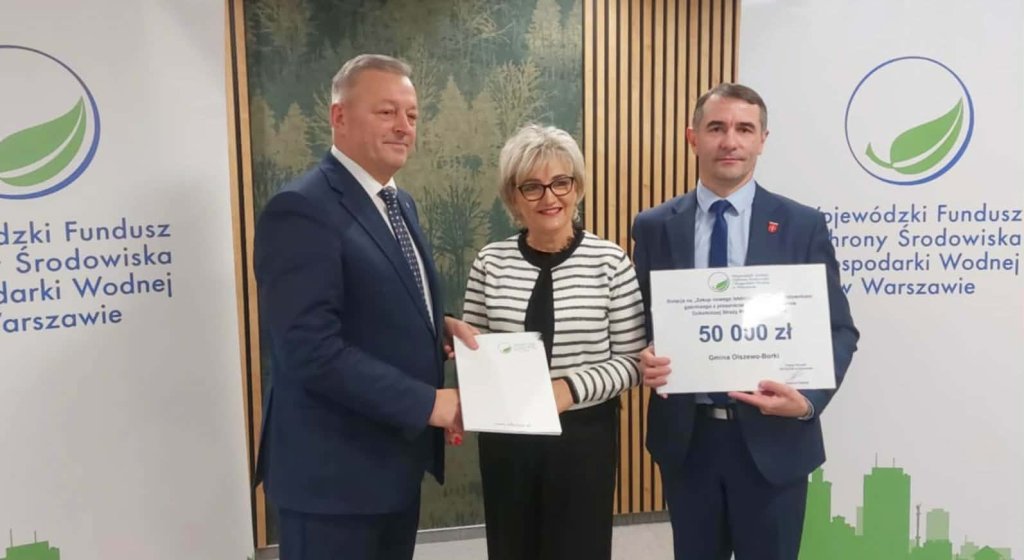 Nowy wóz ratowniczy dla OSP Dobrołęka! Prawie pół miliona na nowoczesny sprzęt dla lokalnych strażaków