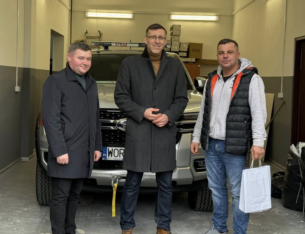 Poseł Marcin Grabowski odwiedził szkołę i strażaków. "Jesteście wielcy!" [WIDEO, ZDJĘCIA]