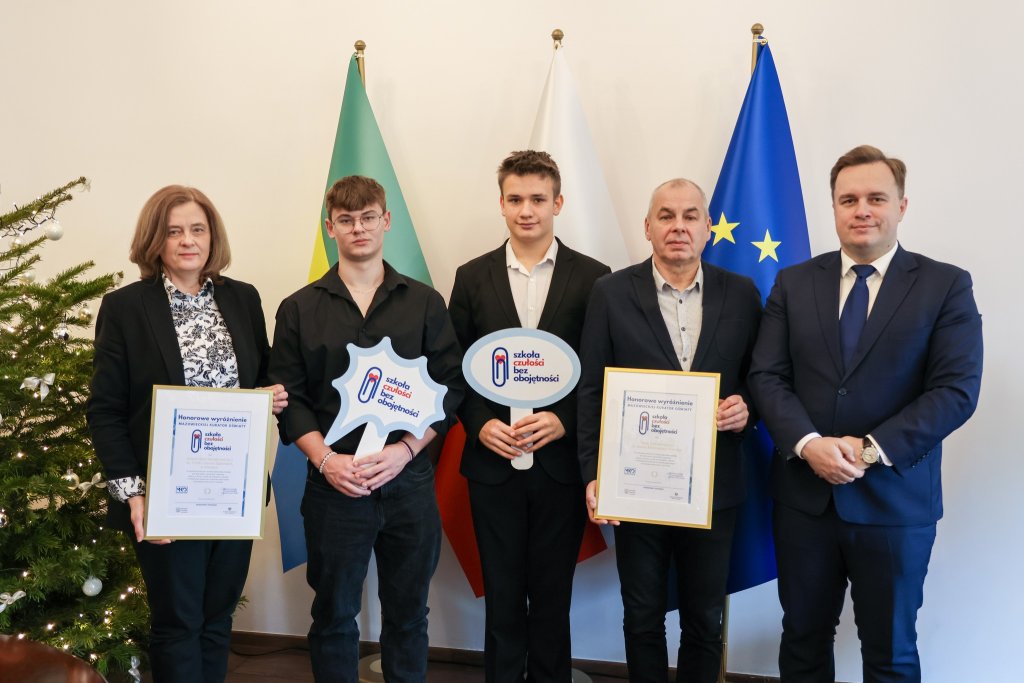 Ostrołęckie szkoły docenione za empatię i wrażliwość