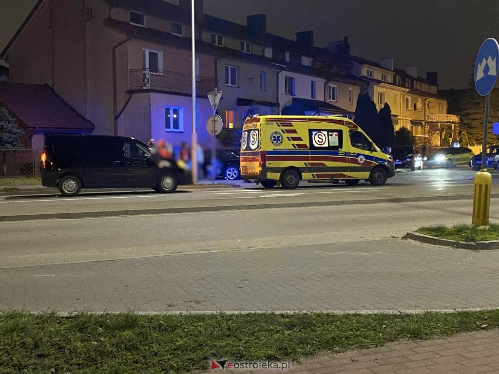 Dramatyczna walka o życie na ulicy Korczaka. Nie żyje starszy mężczyzna