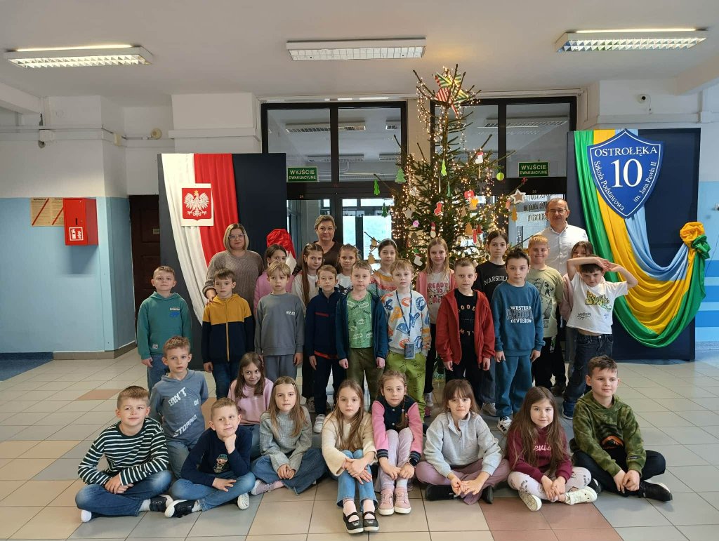 Magia Świąt w Szkole Podstawowej nr 10 w Ostrołęce [ZDJĘCIA]