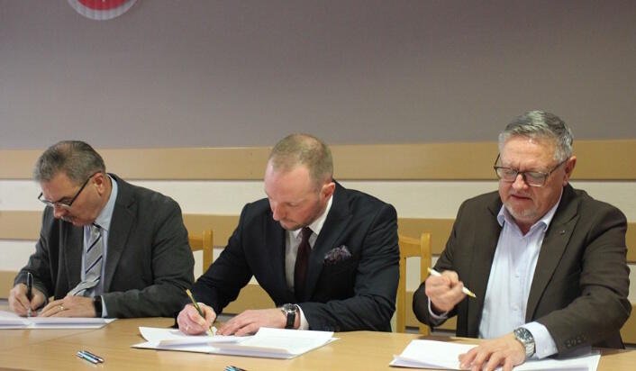 Samorządowcy walczą o „szprychę nr 3”. Apel do CPK i Ministra Infrastruktury w sprawie kolei na Mazury [WIDEO]