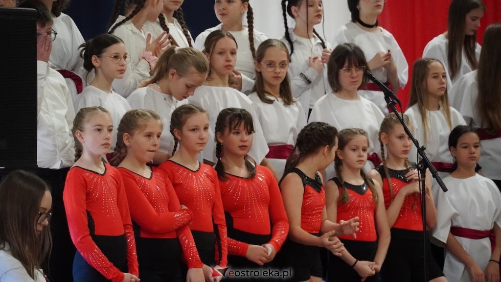 Dzień Patrona w SP 6. Święto Orła Białego i... wielka niespodzianka dla uczniów! [ZDJĘCIA, WIDEO]