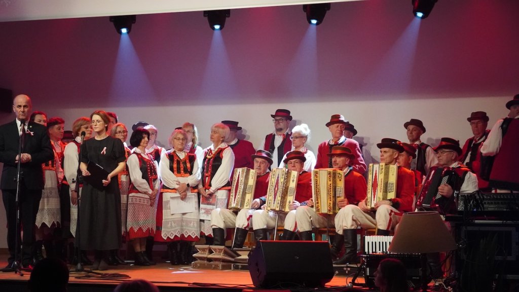 Uroczyste obchody Narodowego Święta Niepodległości w Lelisie [ZDJĘCIA, WIDEO]