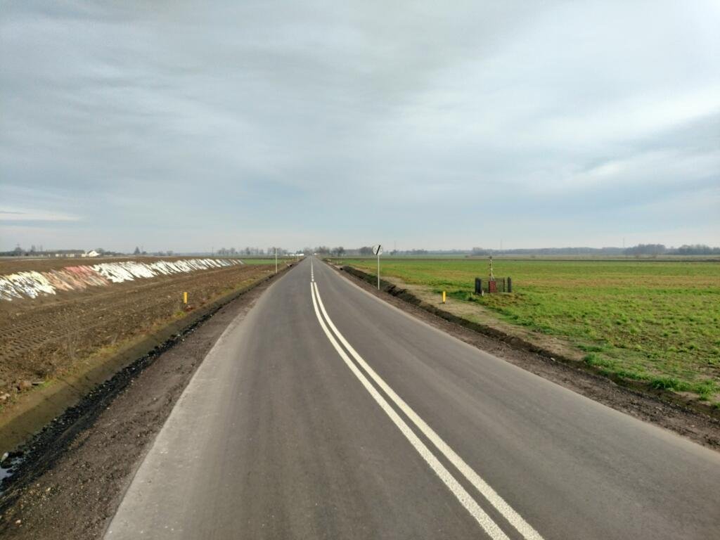 Prace na drodze powiatowej nr 2568W Goworowo–Rzekuń na etapie końcowym [ZDJĘCIA]