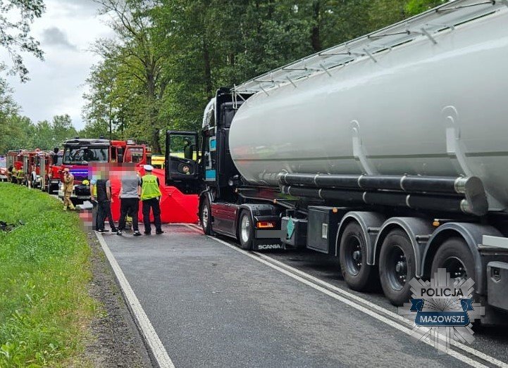 Tragiczny wypadek. Cztery ofiary śmiertelne zderzenia osobówki z cysterną