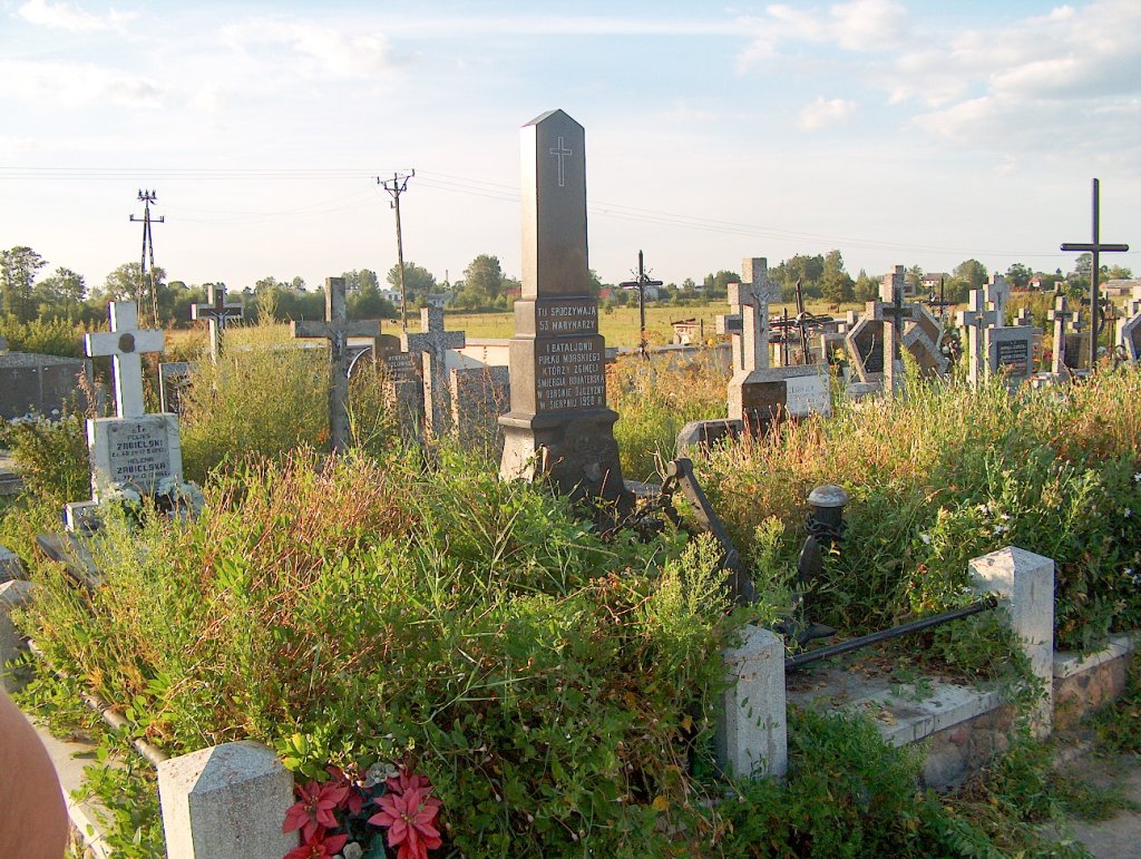 Grób w Rzekuniu kiedyś