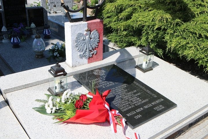 Grób w Rzekuniu dziś