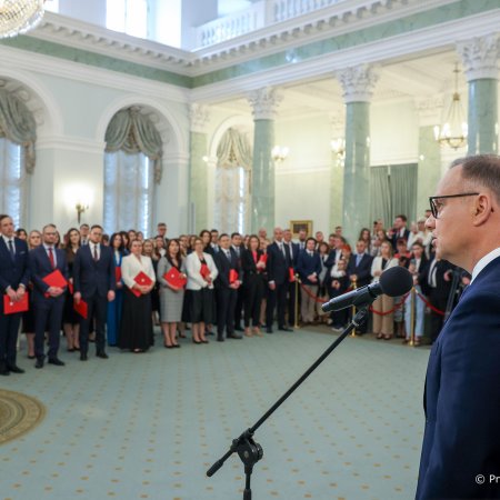 Nowi sędziowie w Ostrołęce. Prezydent Duda wręczył nominacje