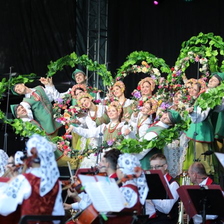 Muzyczne święto w sercu Mazowsza. Niesamowity koncert na dożynkach w Olszewie-Borkach [WIDEO, ZDJĘCIA]