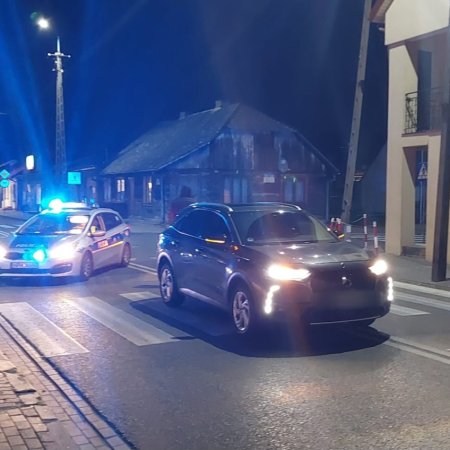 81-latka potrącona na przejściu! Kierowca DS 7 wjechał w pieszą