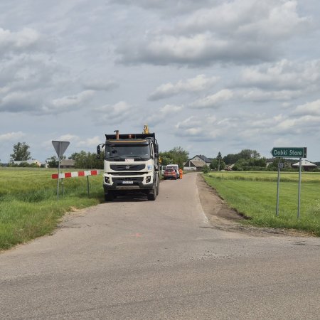 Będzie bezpieczniej i wygodniej – trwa przebudowa ważnej trasy lokalnej [ZDJĘCIA]