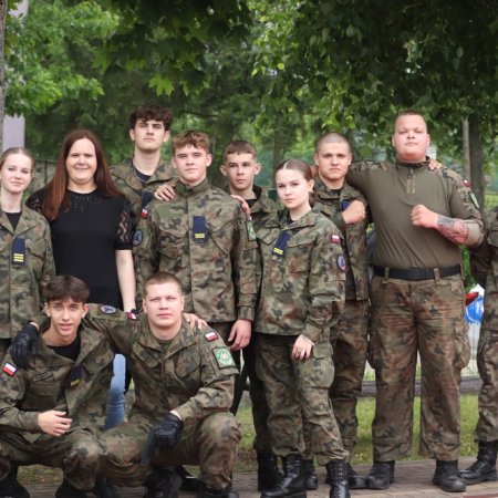 Piknik Mundurowy i Egzamin Sprawnościowy w ZSZ nr 2 w Ostrołęce [ZDJĘCIA]