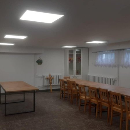 Nowe oblicze dawnej szkoły w Czarni – świetlica wiejska już otwarta! [ZDJĘCIA]