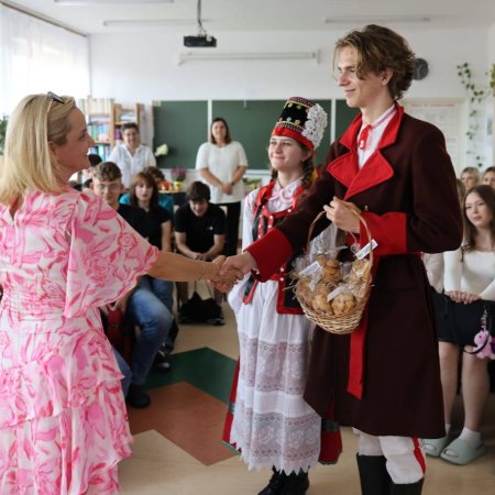 Uczniowie z Kadzidła dostali Konstytucję. To była wyjątkowa lekcja [ZDJĘCIA]