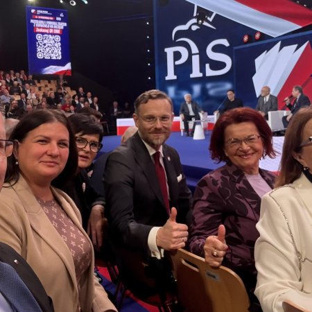 Konwencja programowa PiS w Katowicach. Poseł z Ostrołęki: "Dyskutujemy o sprawach Polski"