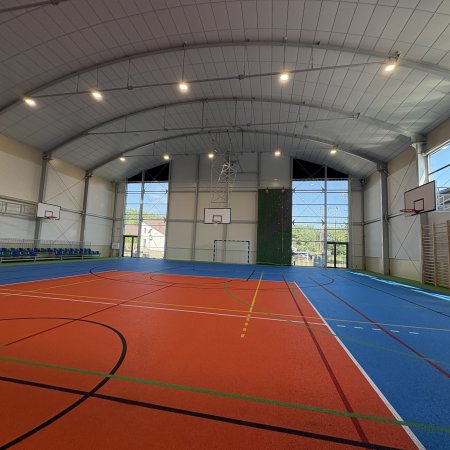 Co łączy nową halę sportową w Czarni z Igrzyskami Olimpijskimi z 1924 roku?