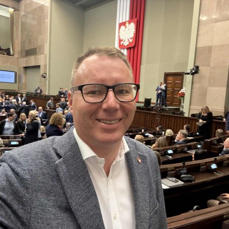 Poseł Popielarz o intensywnym posiedzeniu Sejmu. "W polityce liczą się nie tylko hasła"