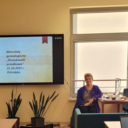 "Poszukiwani przodkowie" w Bibliotece Pedagogicznej. Uczestnicy udali się w&nbsp;&nbsp;podróż w przeszłość [ZDJĘCIA]