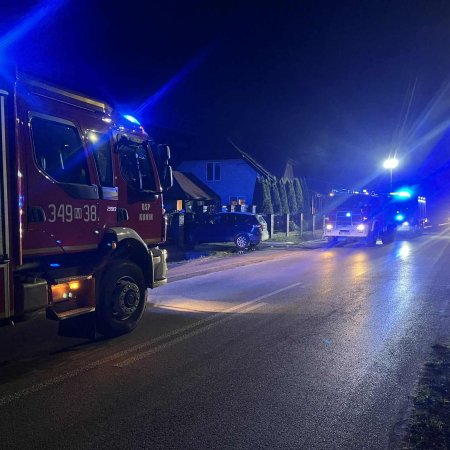 Pożar w Pasiekach. Ogień w kotłowni, szybka akcja strażaków [WIDEO, ZDJĘCIA]