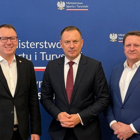 Goworowo z szansą na rozwój. Poseł Popielarz i wójt Kosiorek z wizytą w ministerstwie