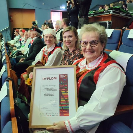 Wielkie wyróżnienie dla Kurpiowszczyzny! Elżbieta Prusaczyk z prestiżowym Laurem Kolberga! [ZDJĘCIA]