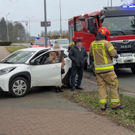 Dziwne zachowanie potrąconego na rondzie Łupaszki. Nowe fakty o piątkowym wypadku [ZDJĘCIA]