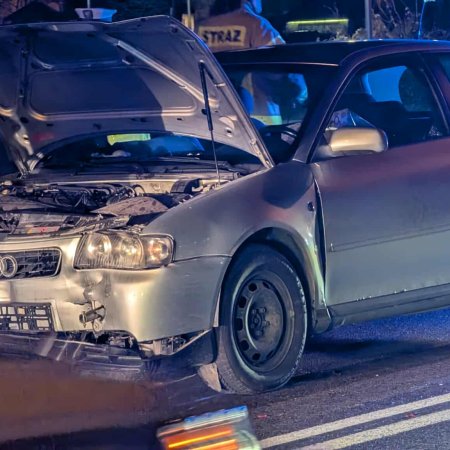 Kolizja na Goworowskiej w Ostrołęce. Utrudnienia w ruchu w rejonie Podróżników [WIDEO, ZDJĘCIA]