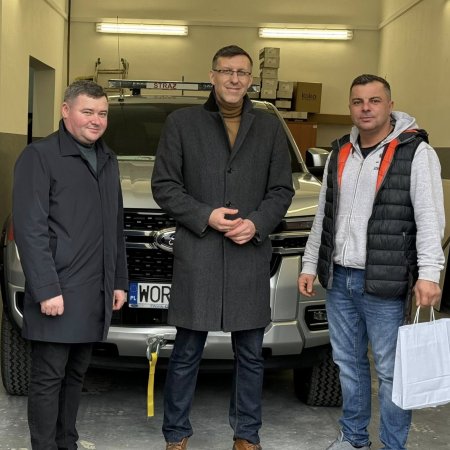 Poseł Marcin Grabowski odwiedził szkołę i strażaków. "Jesteście wielcy!" [WIDEO, ZDJĘCIA]