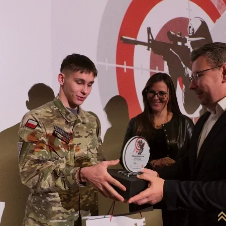 Uczniowie i nauczyciele rywalizowali w Turnieju Strzeleckim „Dla Niepodległej” [ZDJĘCIA, WYNIKI]