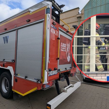 Syreny alarmowe w centrum Ostrołęki! Straż pożarna pędziła do banku [ZDJĘCIA]