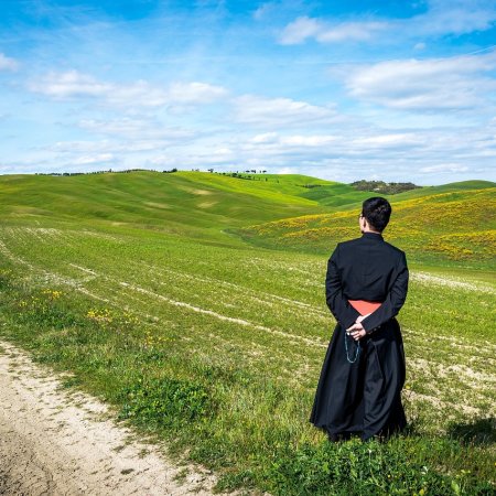 "Wakacje to nie urlop od wiary" - duchowni przypominają o obowiązkach religijnych
