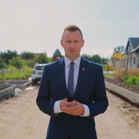 Mieszkańcy czekali na ten moment od lat. "W tym miesiącu kończymy" [WIDEO]